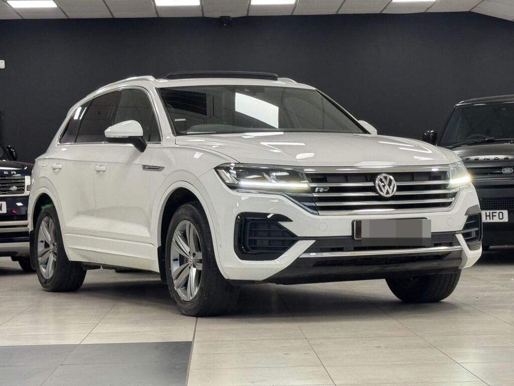 Experience Gernan Luxury, 2019 Volkswagen Touareg TDI V6 R Line Tiptronic 4MOTION
